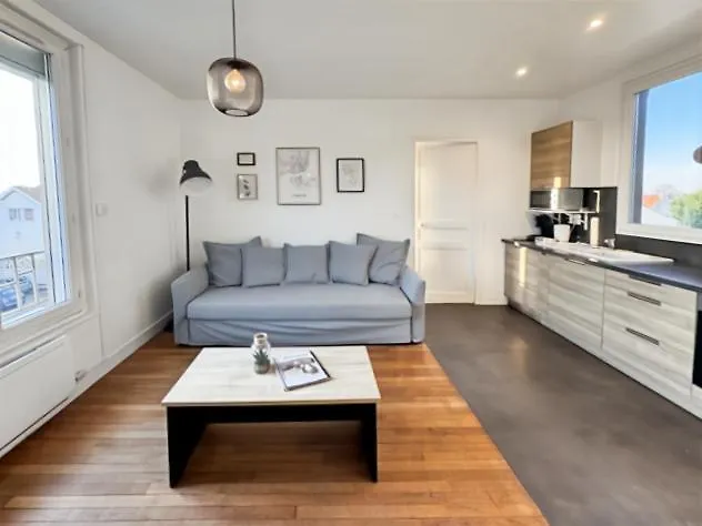 L'Absolu Revy - Paris - Orly - Rer C Apartment Sainte-Genevieve-des-Bois 0*,  France